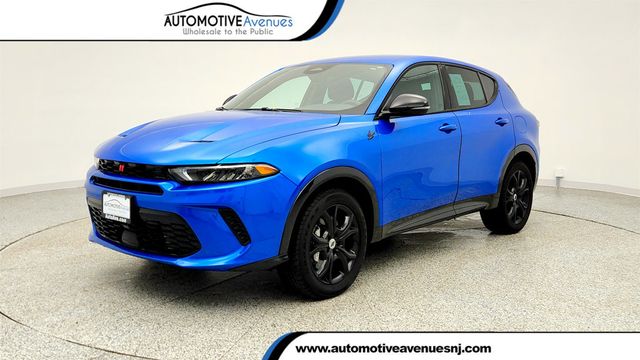 2024 Dodge Hornet R/T EAWD w/ R/T Blacktop Package & 18'' Alloy Wheels - 22999022 - 0