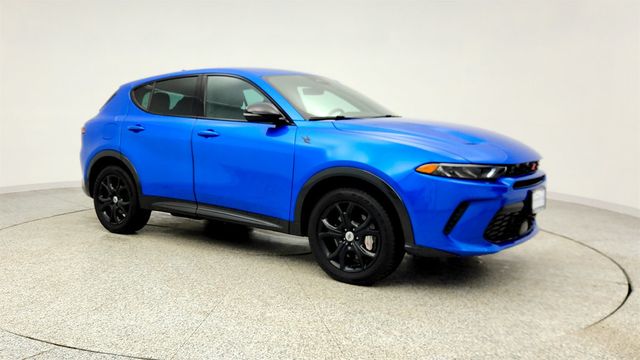 2024 Dodge Hornet R/T EAWD w/ R/T Blacktop Package & 18'' Alloy Wheels - 22999022 - 2