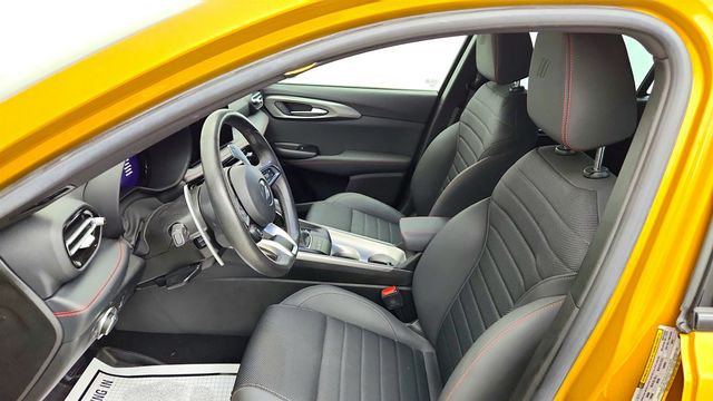 2024 Dodge Hornet R/T EAWD w/ Tech Pack & Blacktop Pkg - 23079583 - 17