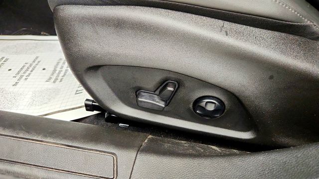 2024 Dodge Hornet R/T Plus EAWD *Ltd Avail* w/ Blacktop Package - 23006859 - 11