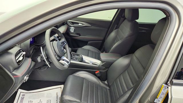 2024 Dodge Hornet R/T Plus EAWD *Ltd Avail* w/ Blacktop Package - 23006859 - 21