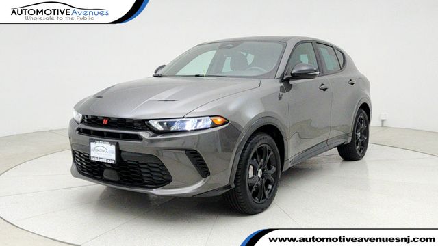 2024 Dodge Hornet R/T Plus EAWD *Ltd Avail* with Blacktop Package - 22950732 - 0