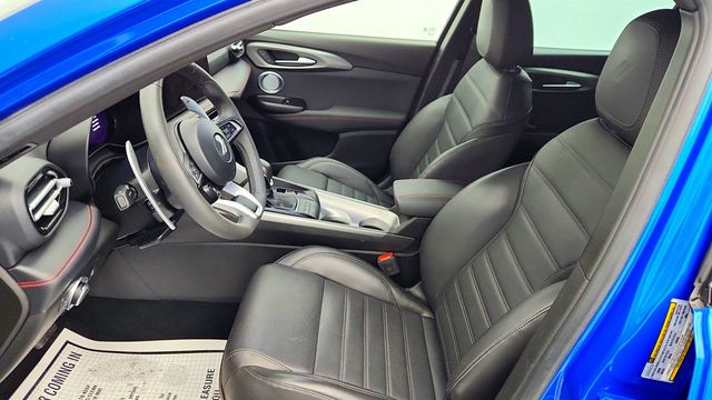 2024 Dodge Hornet R/T Plus EAWD *Ltd Avail* with Blacktop Package - 22960764 - 19