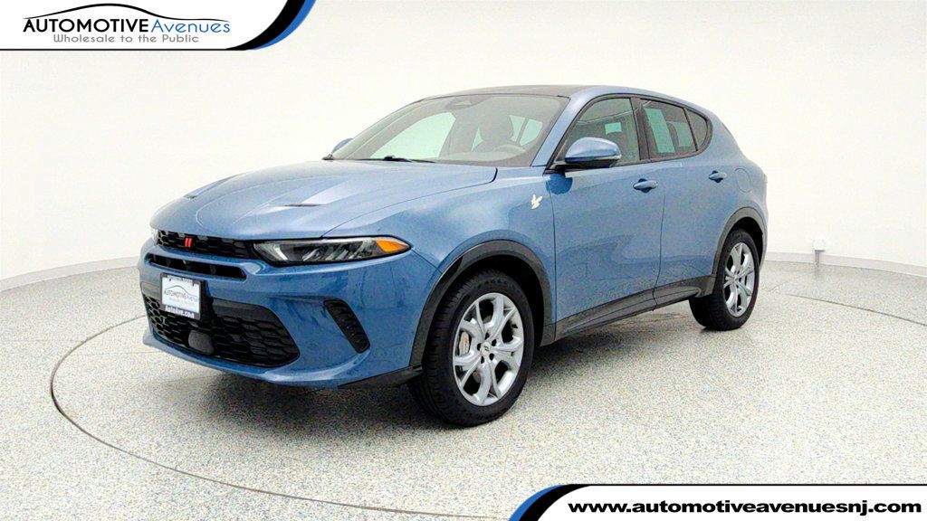 2024 Dodge Hornet R/T Plus EAWD *Ltd Avail* with Tech Pack Plus - 22962957 | Video 1