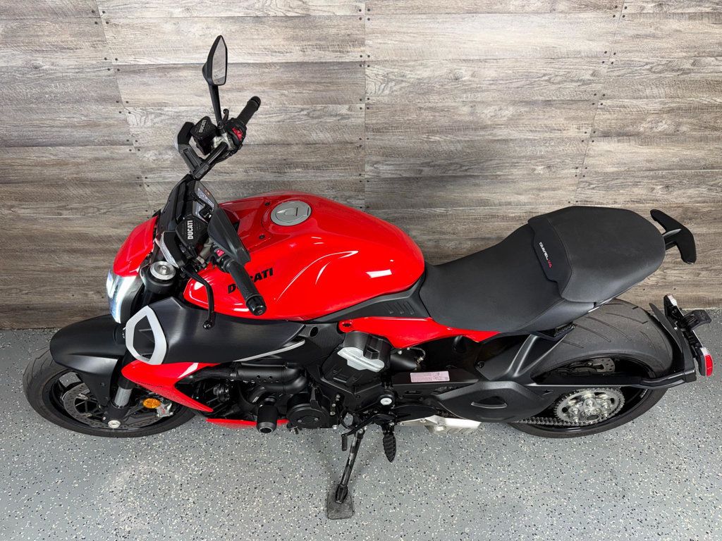 2024 Ducati Diavel V4 SUPER CLEAN! - 22994293 - 15