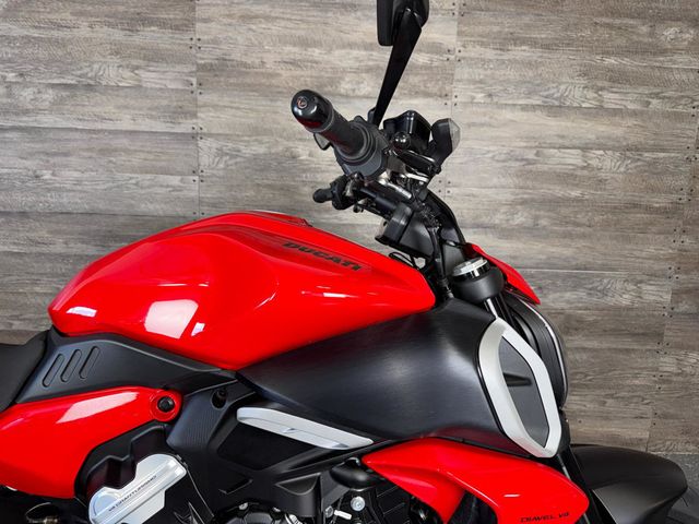 2024 Ducati Diavel V4 SUPER CLEAN! - 22994293 - 3