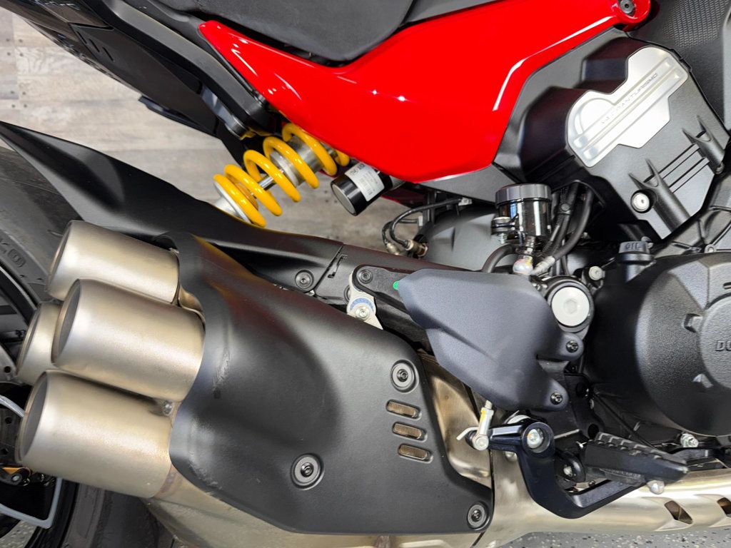 2024 Ducati Diavel V4 SUPER CLEAN! - 22994293 - 8