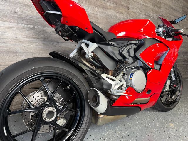 2024 Ducati Panigale V2 LIKE NEW! - 23001591 - 2