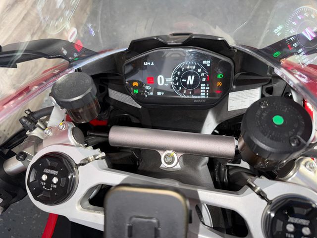 2024 Ducati Panigale V2 LIKE NEW! - 23001591 - 8