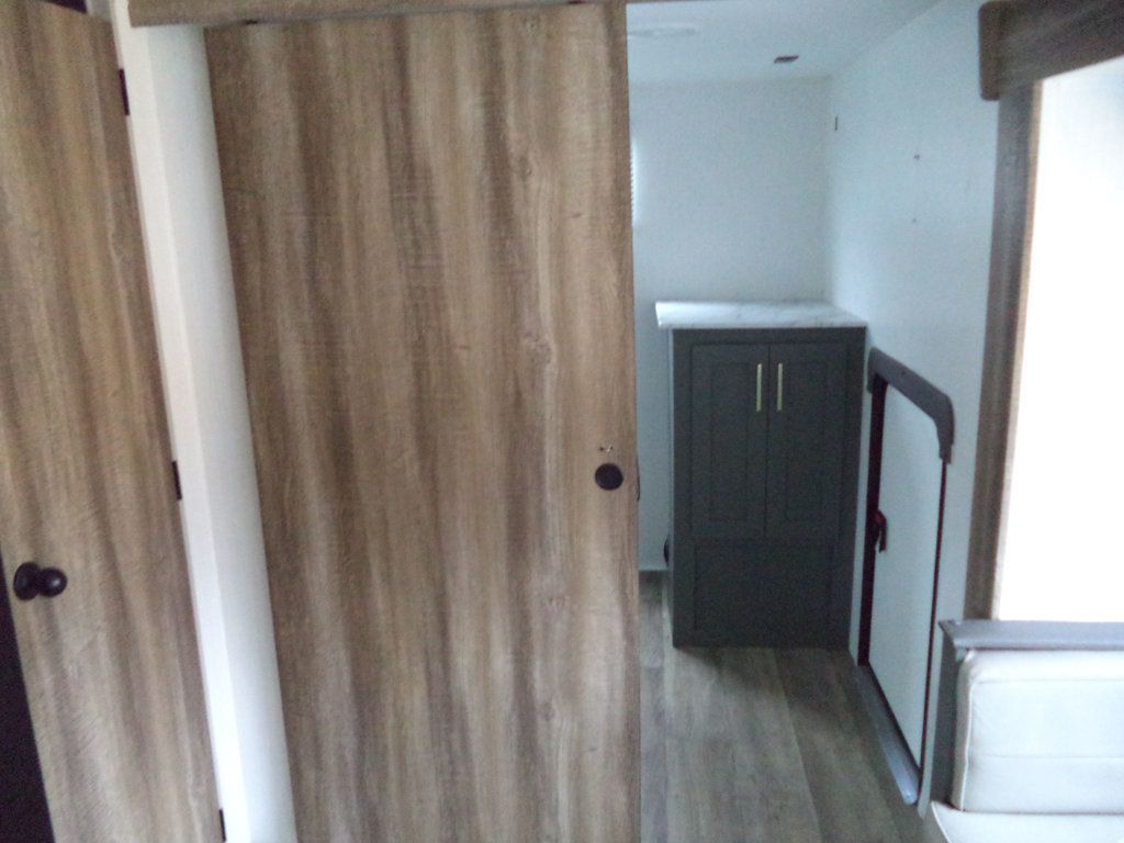 2024 EDDIE BAUER EBS 322BH 37FT BUMER PULL RV TRAILER W/ SLIDE OUT - 23015895 - 22