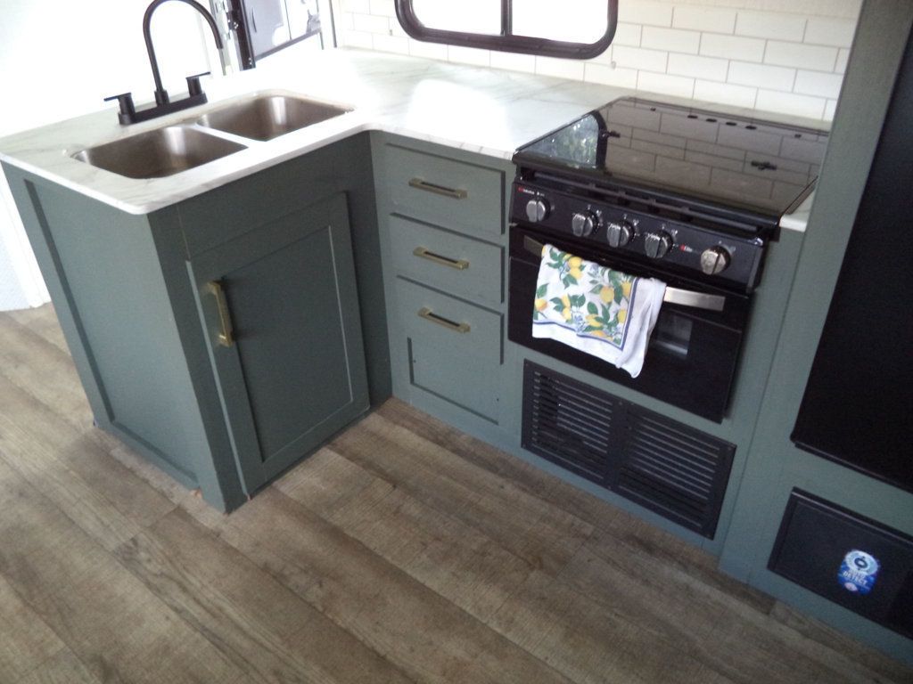 2024 EDDIE BAUER EBS 322BH 37FT BUMPER PULL RV TRAILER W/ SLIDE OUT - 23015895 - 19