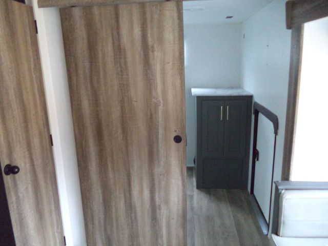 2024 EDDIE BAUER EBS 322BH 37FT BUMPER PULL RV TRAILER W/ SLIDE OUT - 23015895 - 22