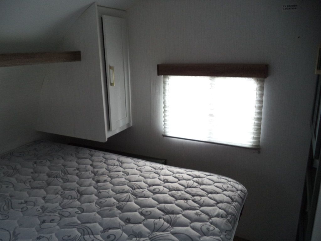 2024 EDDIE BAUER EBS 322BH 37FT BUMPER PULL RV TRAILER W/ SLIDE OUT - 23015895 - 29