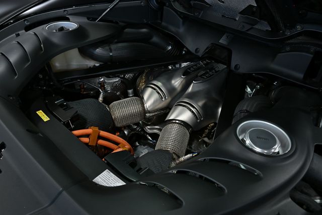 2024 Ferrari 296 GTB Coupe - 22947947 - 24