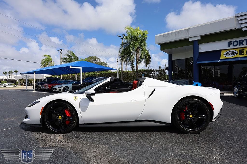 2024 Ferrari 296 GTS Convertible - 22652800 - 44