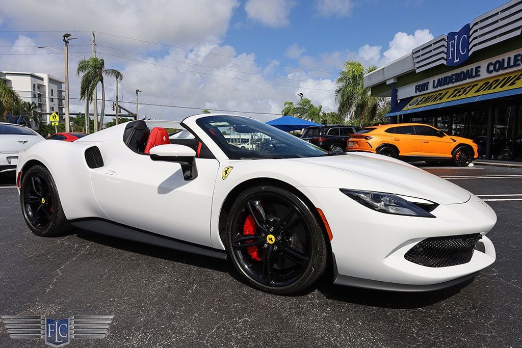 2024 Ferrari 296 GTS Convertible - 22652800 - 47