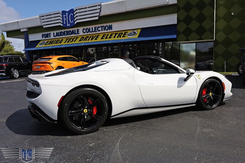 2024 Ferrari 296 GTS Convertible - 22652800 - 4