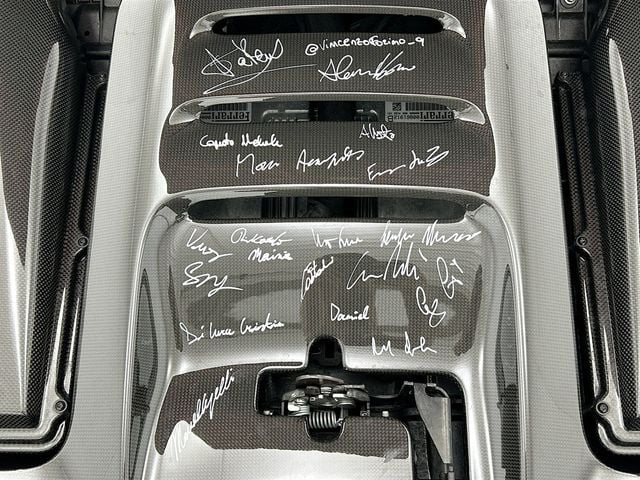 2024 Ferrari 812 Competizione Atelier Personalizzato con Ferrari - 22991795 - 24