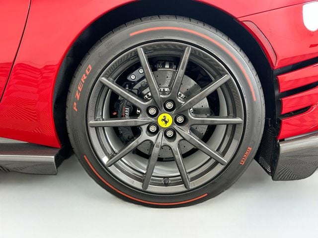 2024 Ferrari 812 Competizione Atelier Personalizzato con Ferrari - 22991795 - 27