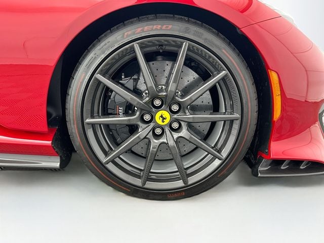 2024 Ferrari 812 Competizione Atelier Personalizzato con Ferrari - 22991795 - 28