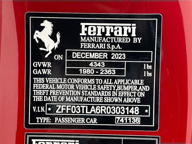 2024 Ferrari 812 Competizione Atelier Personalizzato con Ferrari - 22991795 - 32