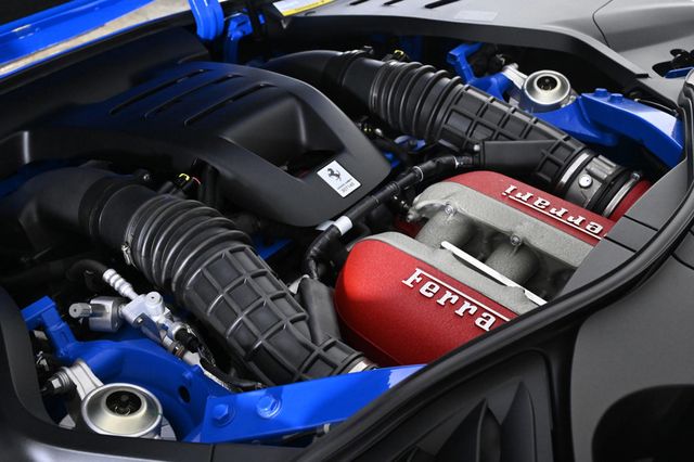 2024 Ferrari Purosangue AWD - 22932196 - 4