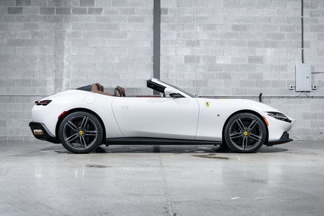 2024 Ferrari Roma Spider photo 12