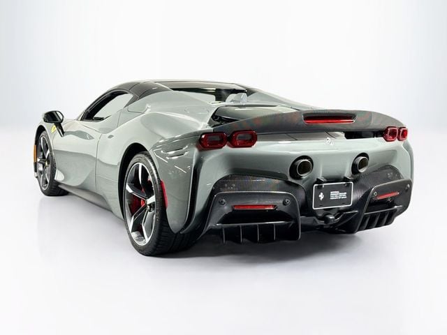2024 Ferrari SF90 Spider Base - 23047221 - 1