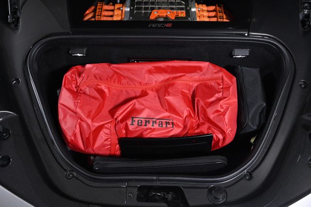 2024 Ferrari SF90 Spider Convertible - 23000453 - 34