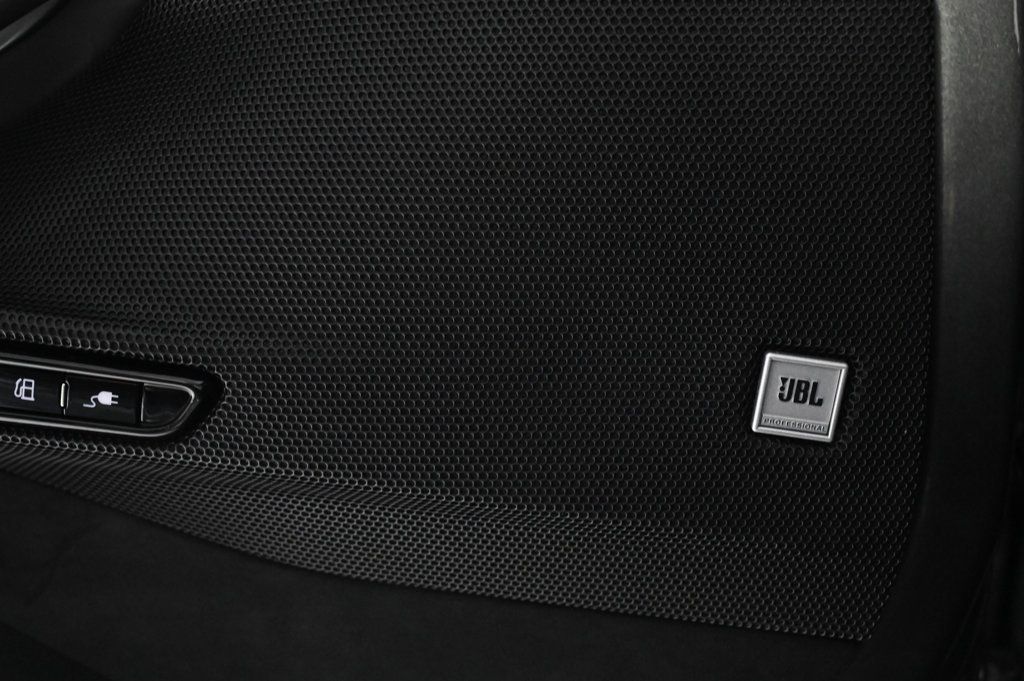 2024 Ferrari SF90 Spider Convertible - 22907100 - 22