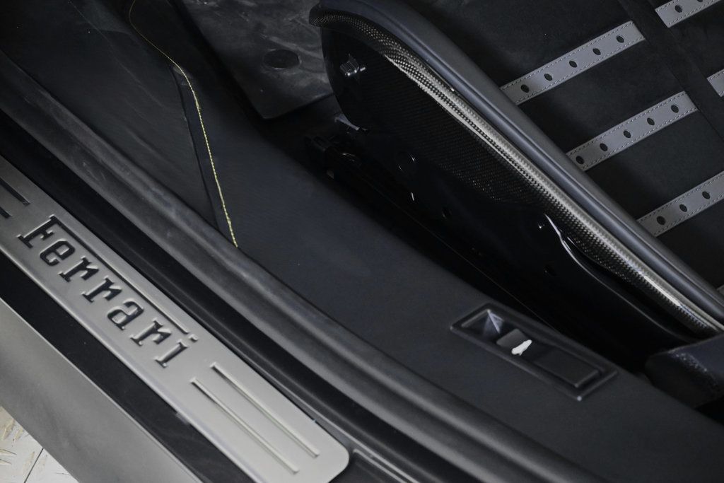 2024 Ferrari SF90 Spider Convertible - 22907100 - 25