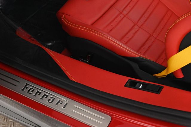 2024 Ferrari SF90 Spider Convertible - 22980295 - 31