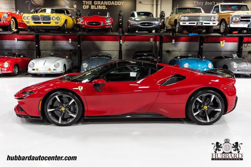 2024 Ferrari SF90 Spider photo 12