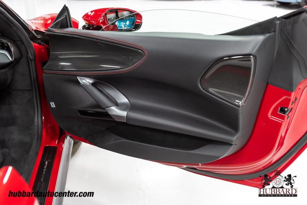 2024 Ferrari SF90 Spider photo 25