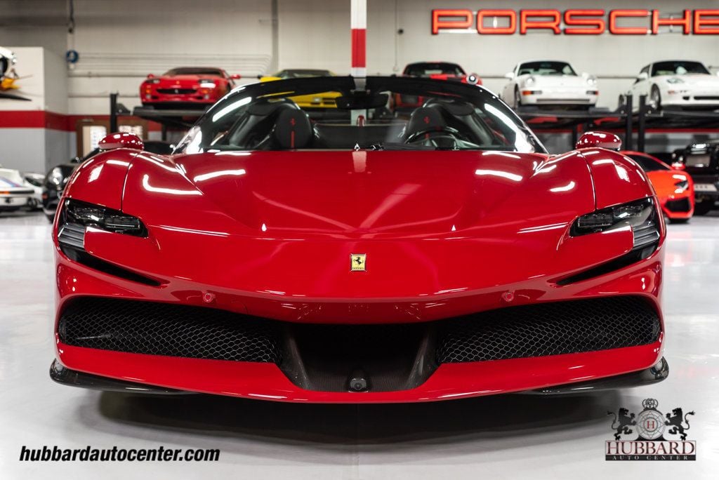 2024 Ferrari SF90 Spider photo 32