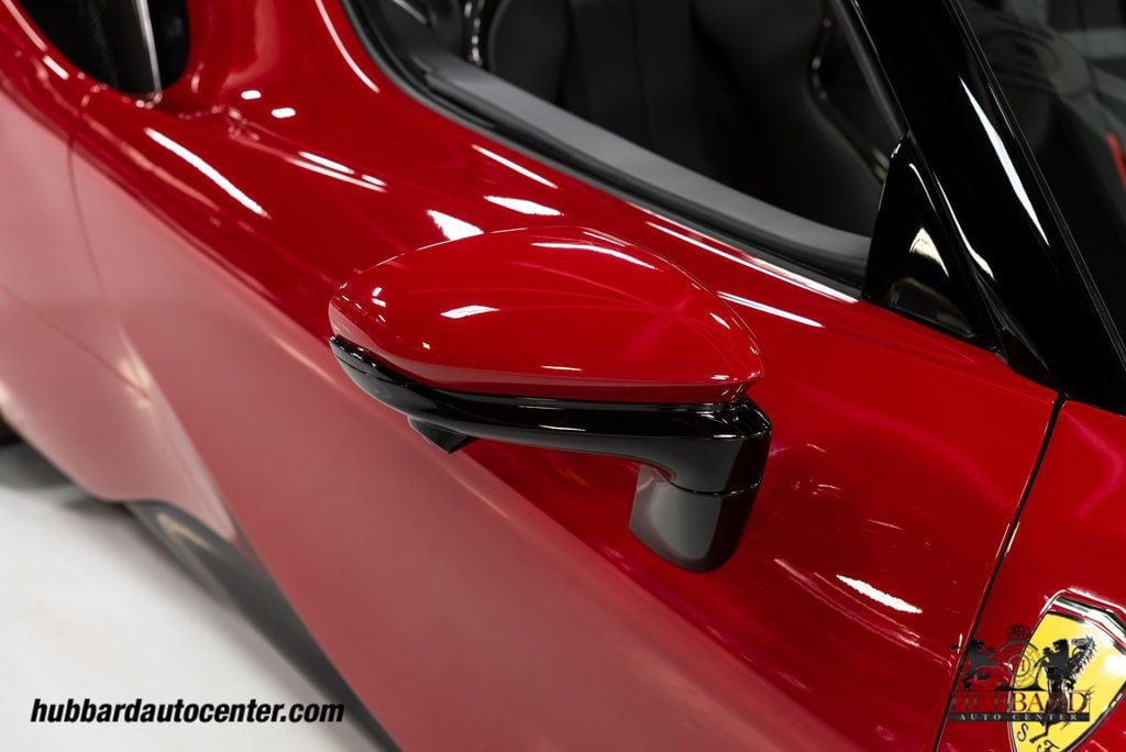2024 Ferrari SF90 Spider photo 39