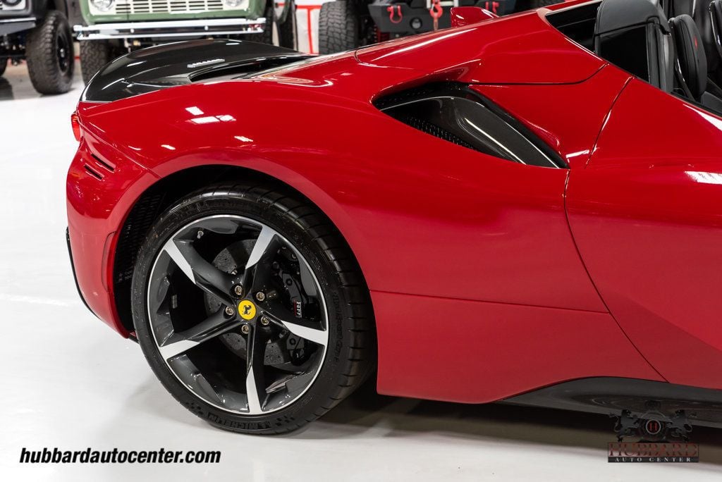 2024 Ferrari SF90 Spider photo 43