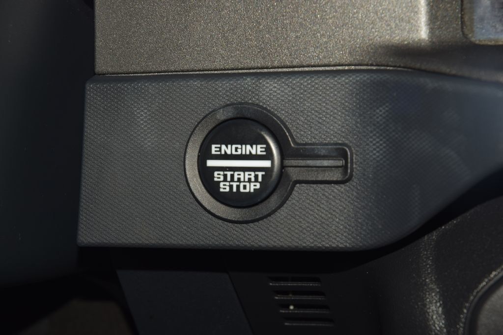 2024 Ford Bronco Badlands - 23021292 - 32