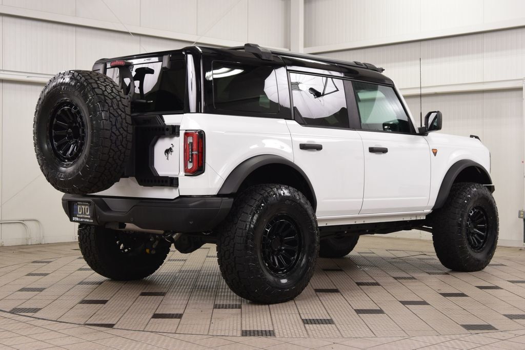 2024 Ford Bronco Badlands - 23021292 - 6
