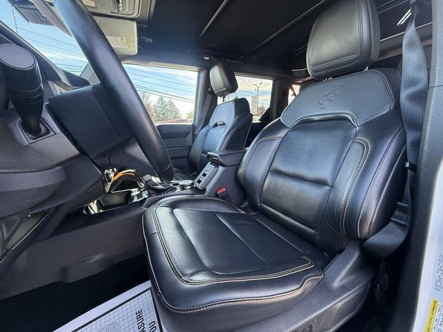 2024 Ford Bronco Badlands 4 Door Advanced 4x4 w/ Sasquatch Pkg & Hard/Soft Tops - 23097935 - 10
