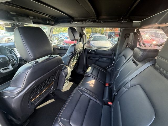 2024 Ford Bronco Badlands 4 Door Advanced 4x4 w/ Sasquatch Pkg & Hard/Soft Tops - 23097935 - 24