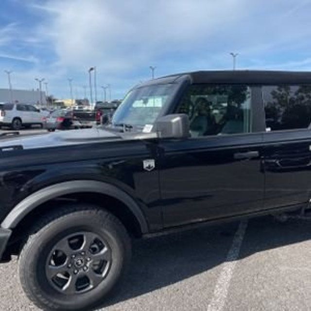 2024 Ford Bronco Big Bend photo 5