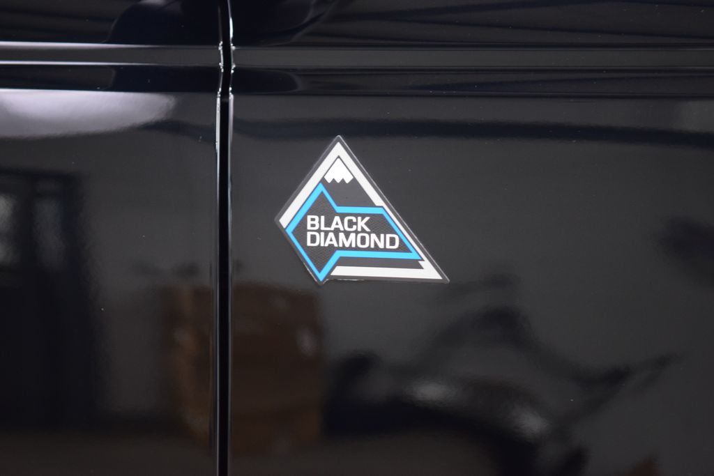 2024 Ford Bronco Black Diamond - 23046712 - 13