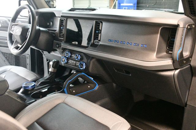 2024 Ford Bronco Black Diamond 2 Door 4x4 - 23006203 - 24