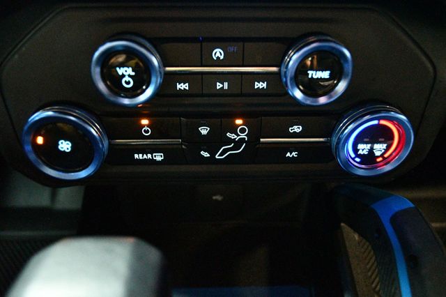 2024 Ford Bronco Black Diamond 2 Door 4x4 - 23006203 - 61