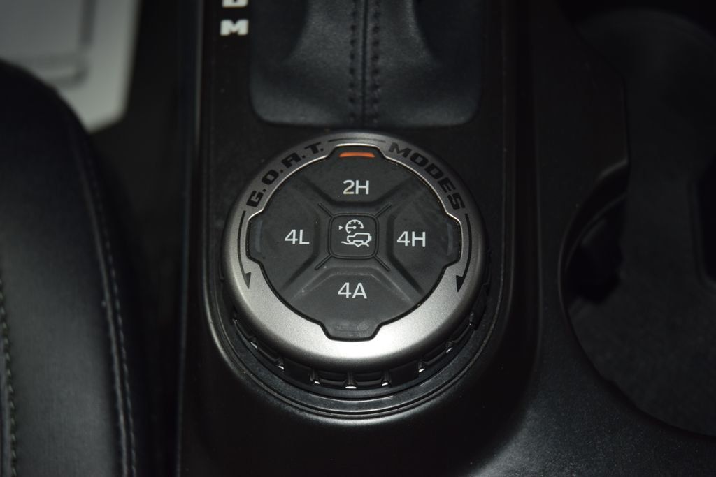 2024 Ford Bronco Everglades - 23029067 - 30