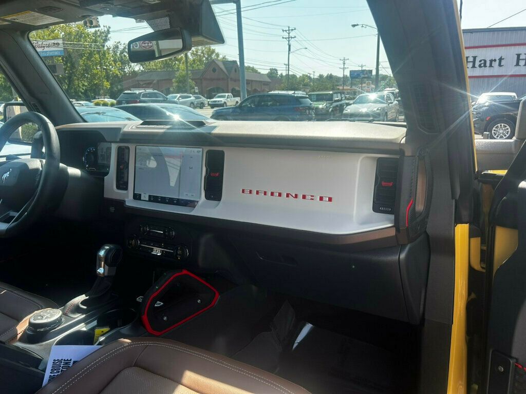2024 Ford Bronco Heritage Limited First Edition photo 16
