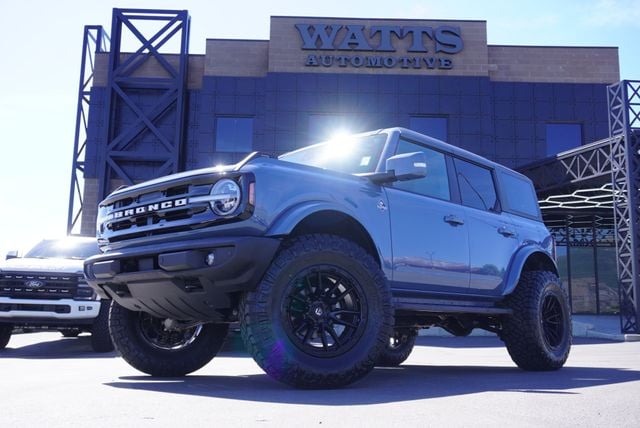 2024 Ford Bronco Outer Banks 4x4's photo