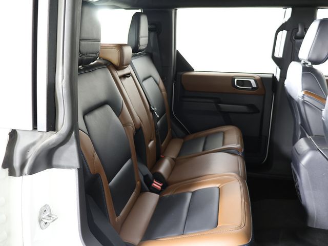 2024 Ford Bronco Outer Banks 4 Door 4x4 - 23086683 - 35