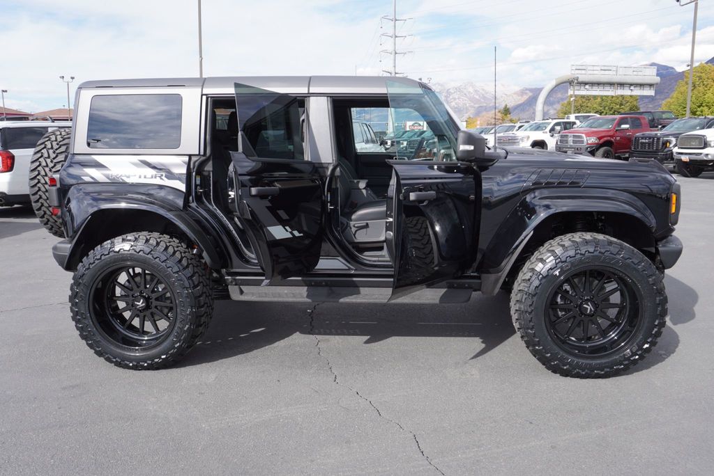 2024 Ford Bronco RAPTOR - 22931421 - 23